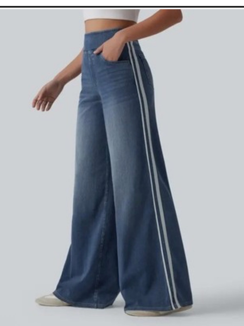HALARA Blue Wide-Leg Jeans with White Side Stripes